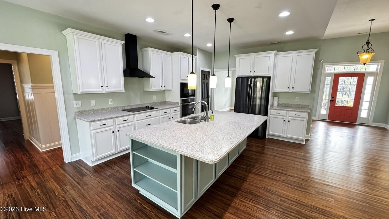 201 Oak Hammock Ct - Photo 7 of 44