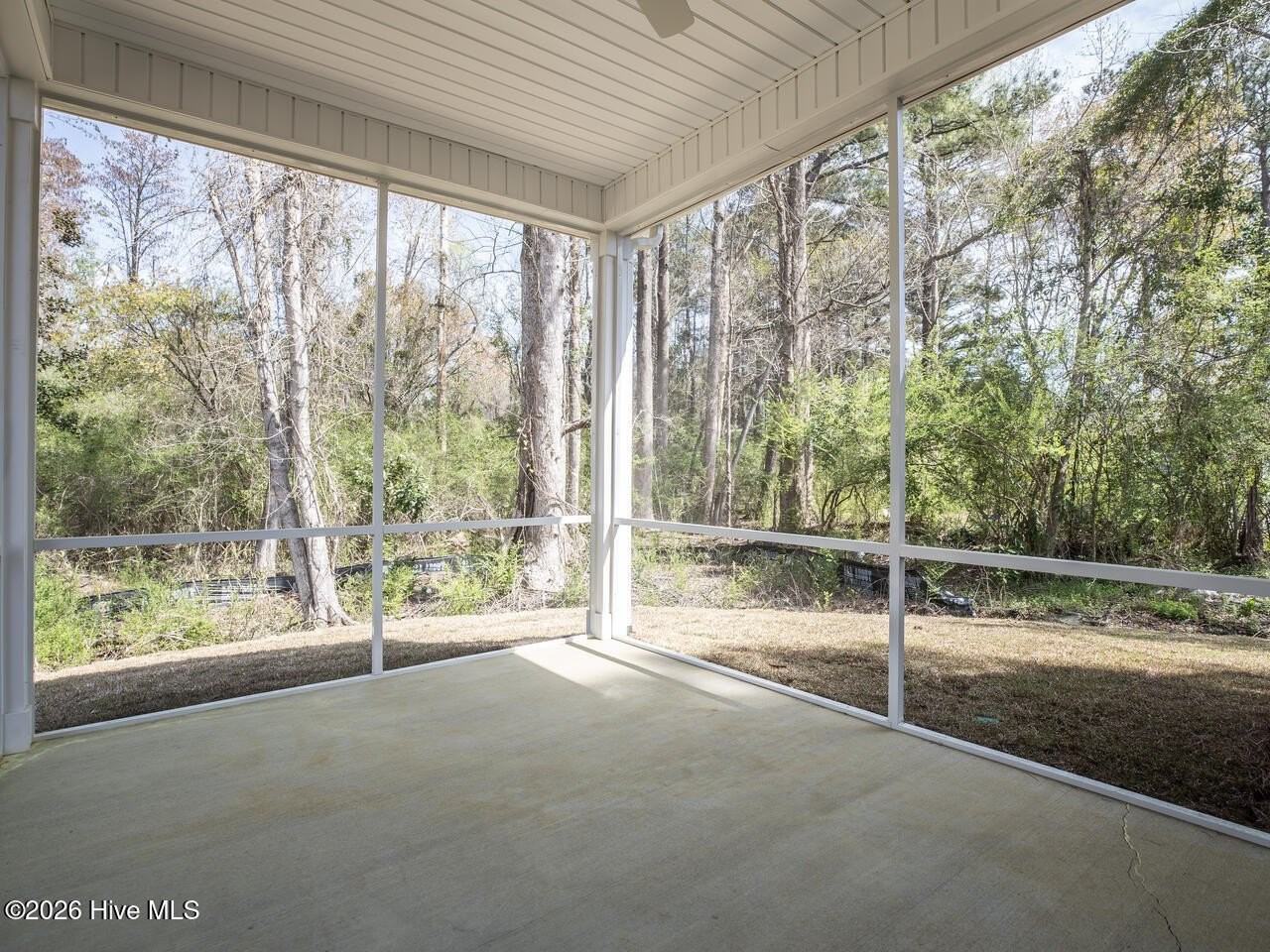 1314 Carlyle Ln - Photo 5 of 38