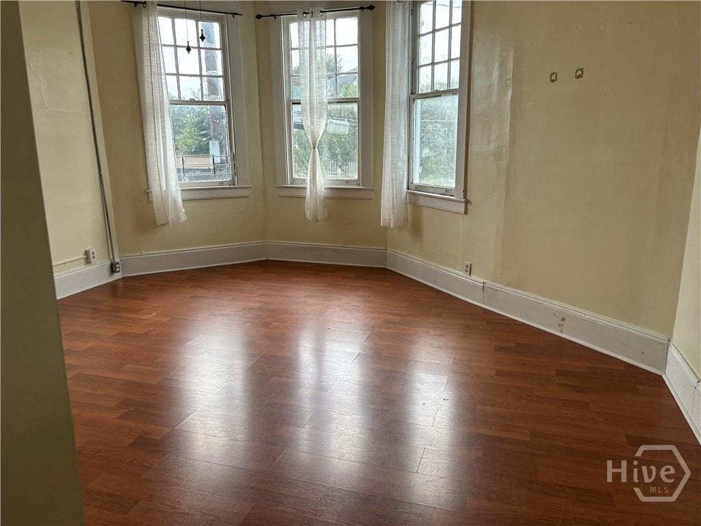 201 E 39th St Unit B - Photo 7 of 20