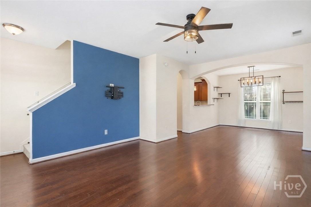 134 Chapel Lk S - Photo 2 of 20