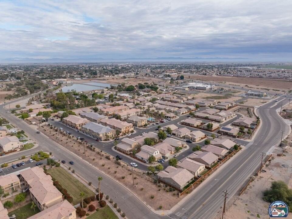 315 Breezy Pl Unit 4 - Photo 7 of 39