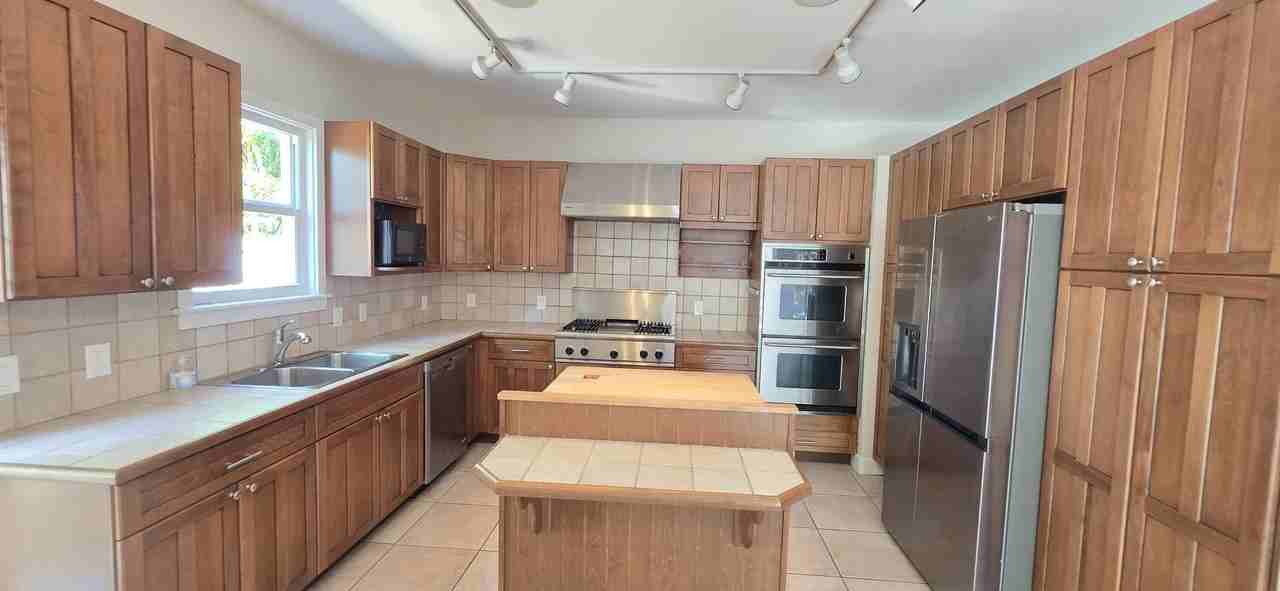 1213 Truman Ave #C - Photo 2 of 38