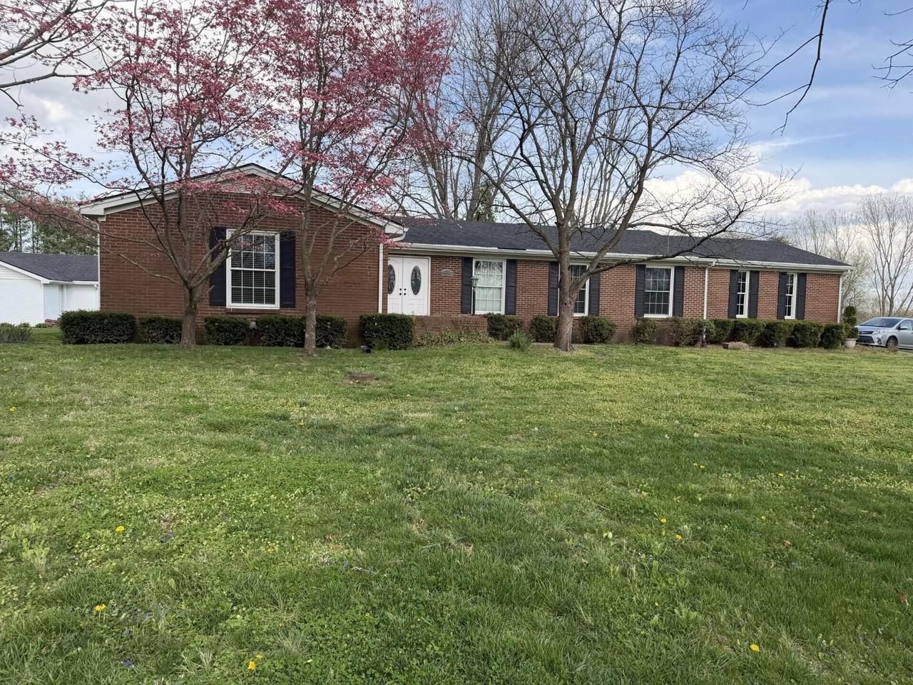 110 Pineur Rd - Photo 5 of 46