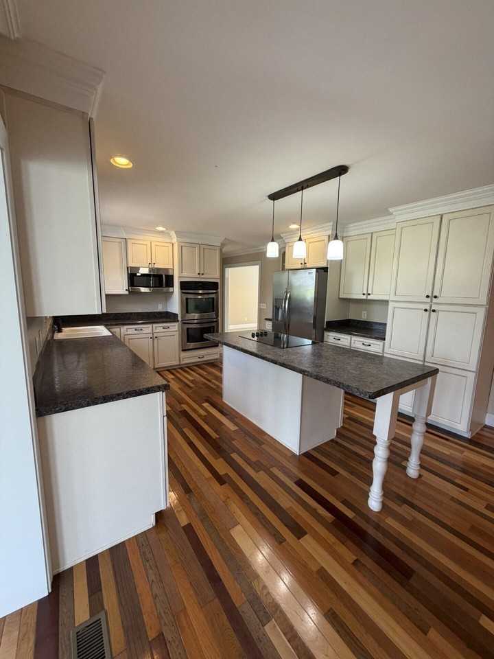 110 Pineur Rd - Photo 7 of 46