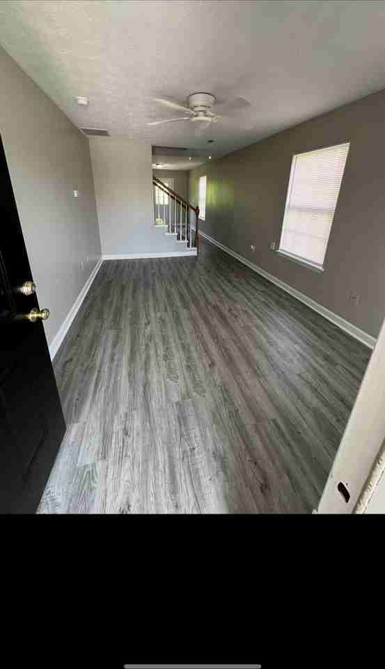 1049 Blackwell Ct Unit B - Photo 3 of 10