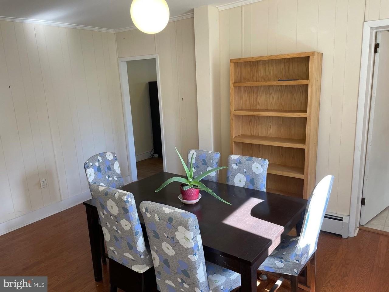 1410 Longford Rd - Photo 4 of 14