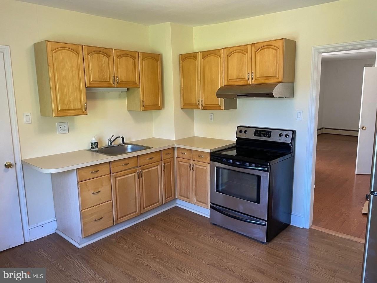 1410 Longford Rd - Photo 5 of 14