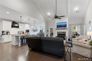 1423 Wildlife Way - Photo 4 of 49