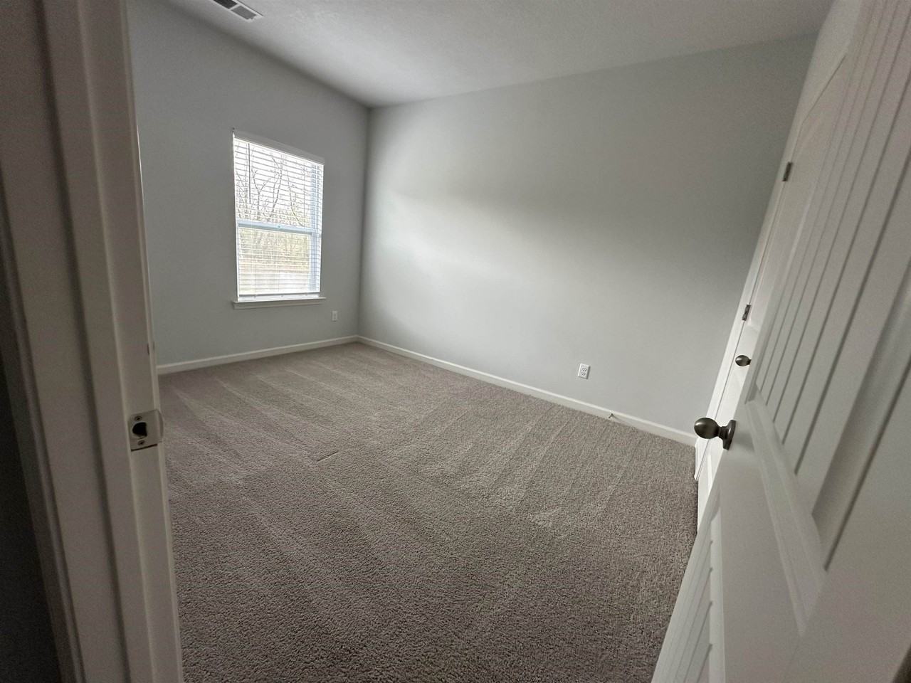 485 Windemere Loop #1 - Photo 3 of 13