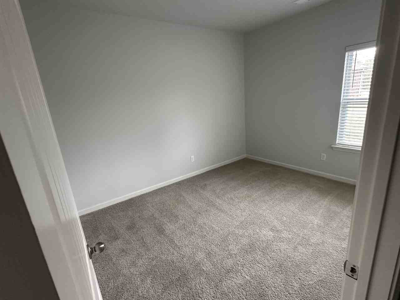 485 Windemere Loop #1 - Photo 4 of 13