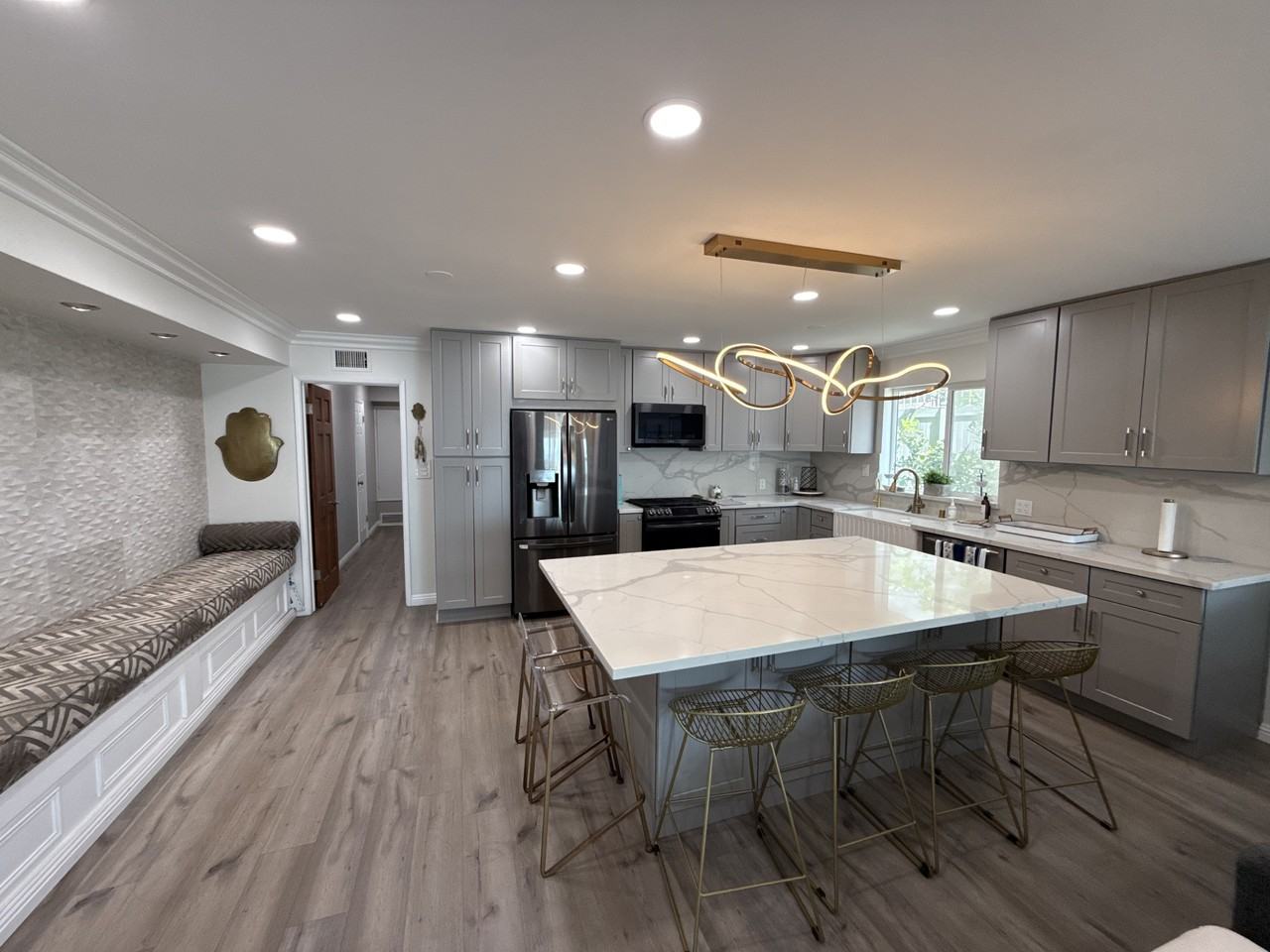 1174 E OCEAN BLVD 10 - 1 #1 - Photo 3 of 18