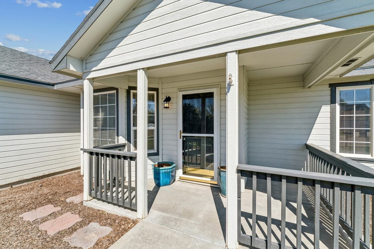 8210 Waterside Ave #1 - Photo 4 of 37