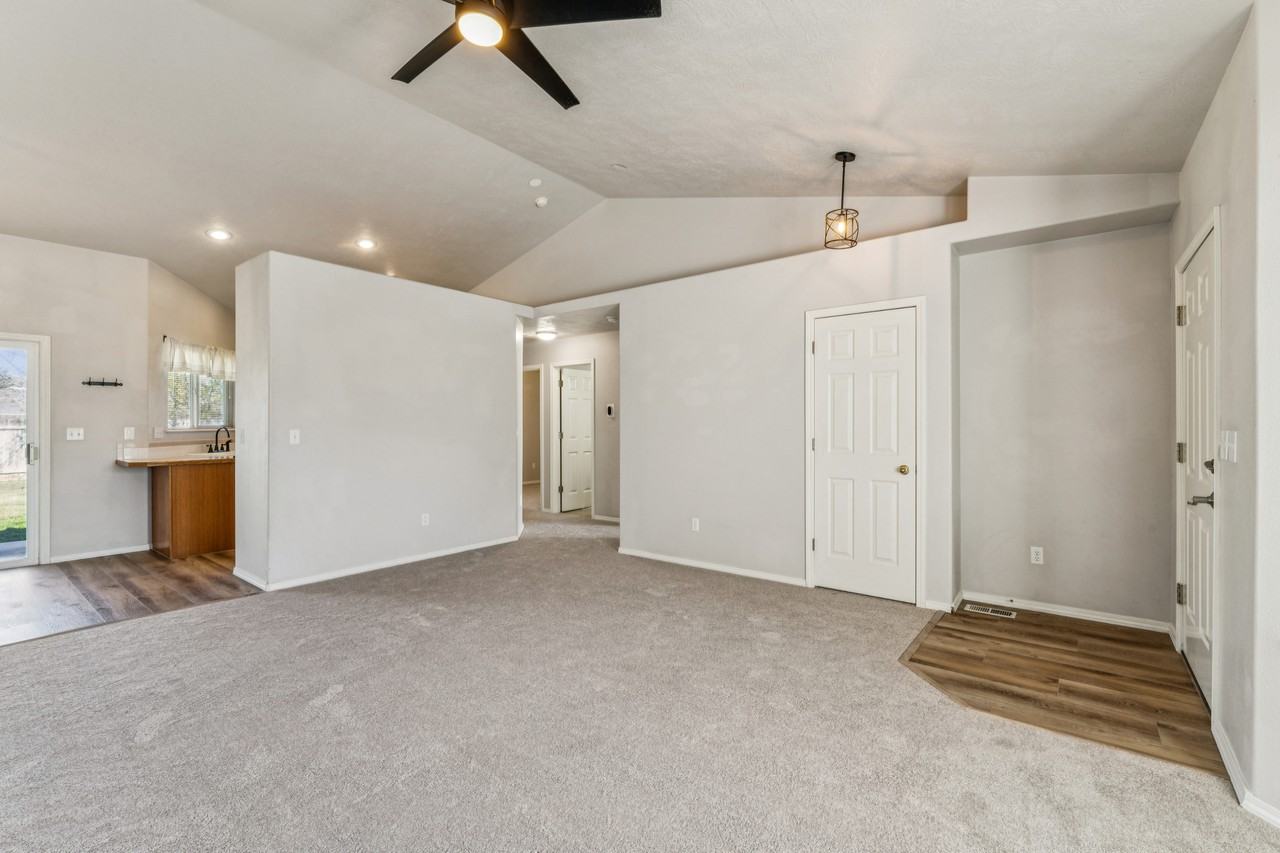 8210 Waterside Ave #1 - Photo 6 of 37