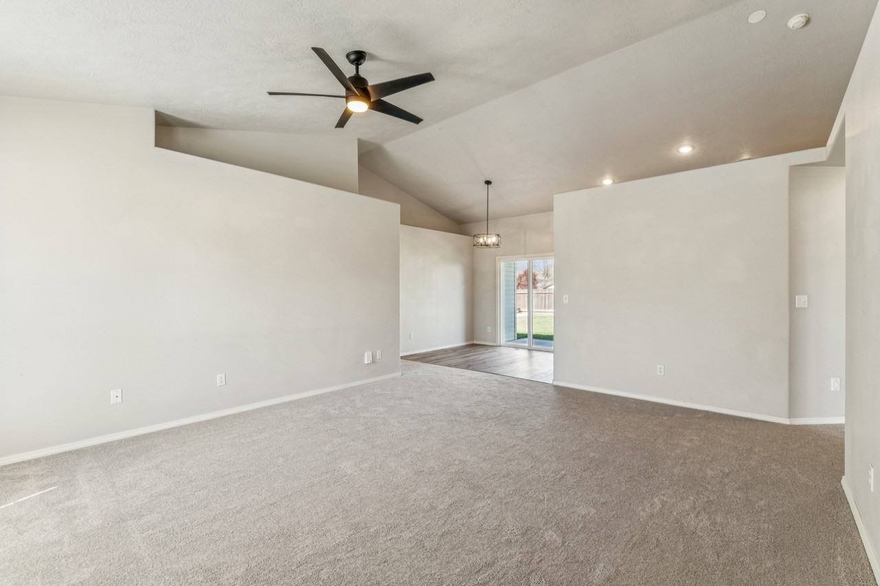 8210 Waterside Ave #1 - Photo 7 of 37