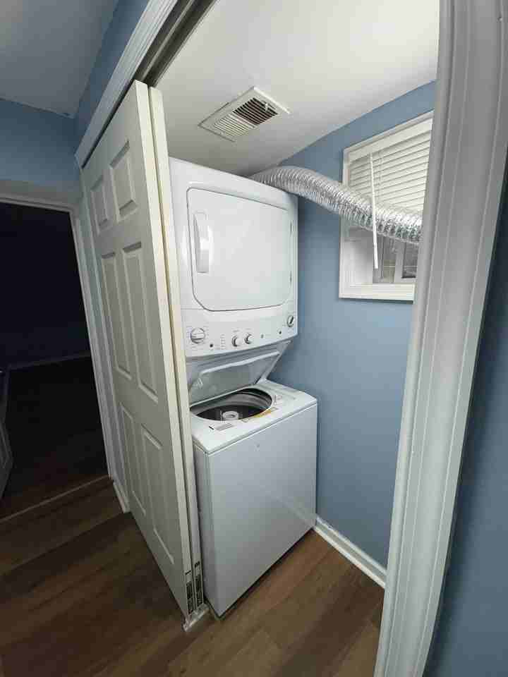 4024 Cambridge St #1 - Photo 4 of 12