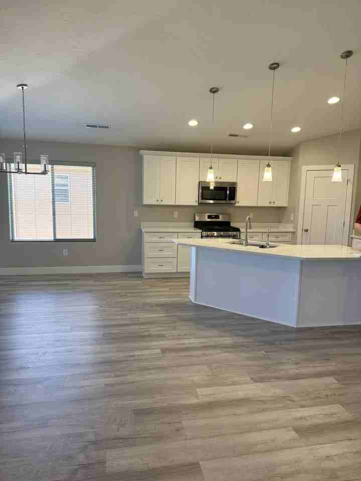 2261 South Tonaquint DriveUnit 57 #1 - Photo 3 of 14