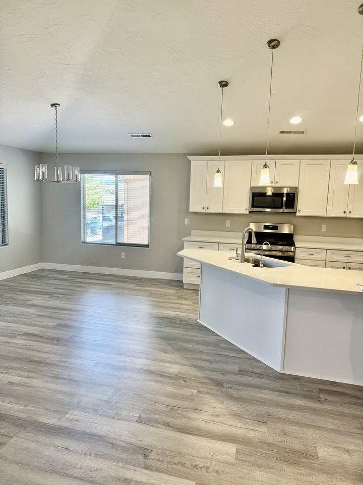 2261 South Tonaquint DriveUnit 57 #1 - Photo 5 of 14