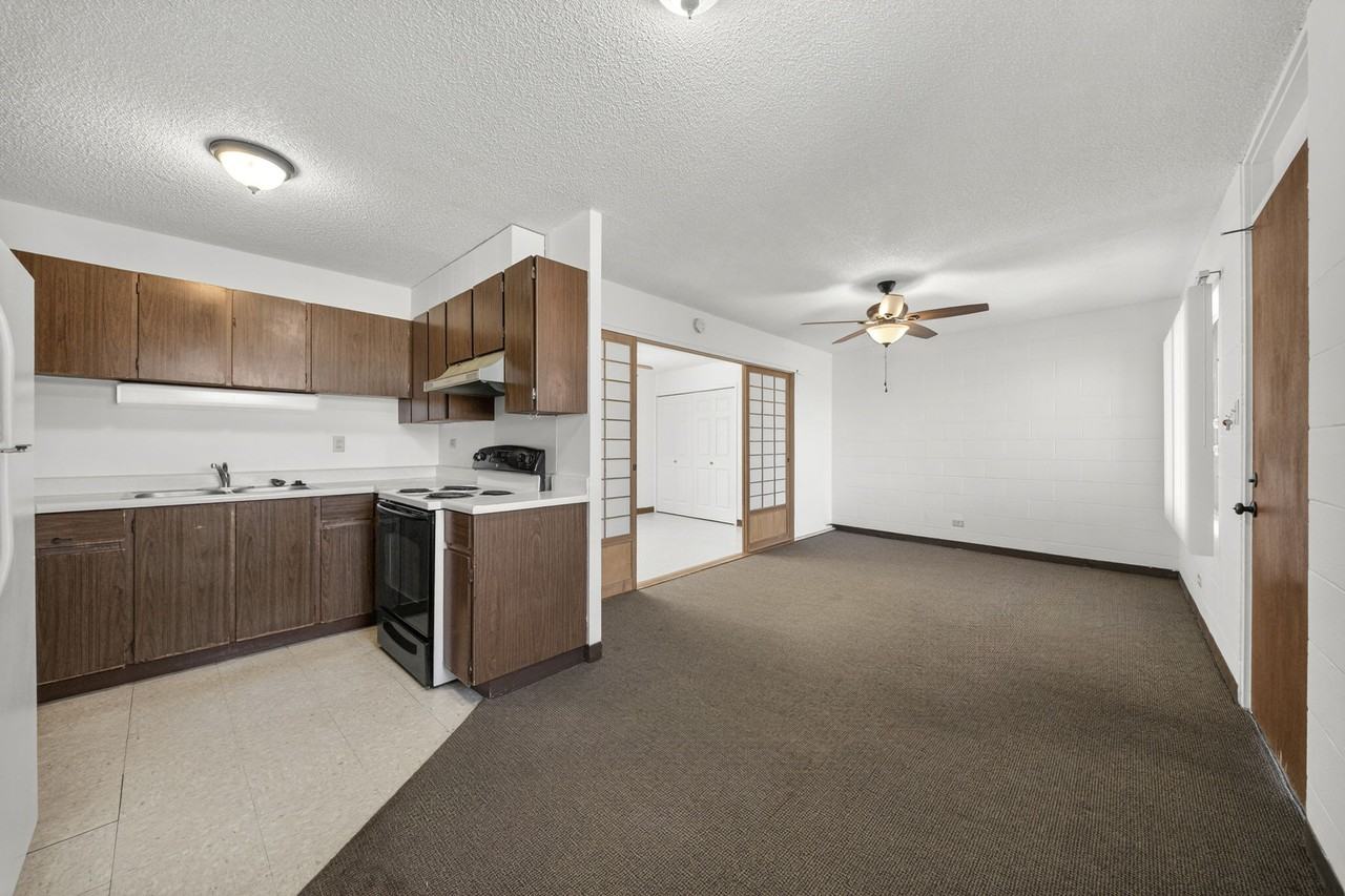 1611 Miller St #1 - Photo 2 of 12