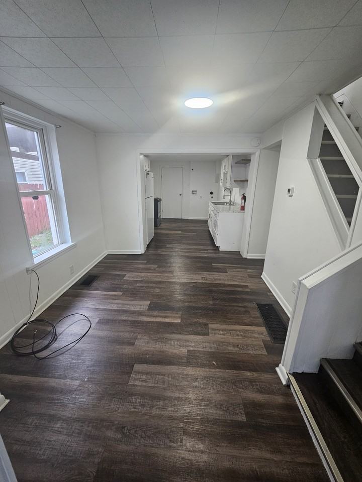 330 S 9th St #1 - Photo 4 of 18