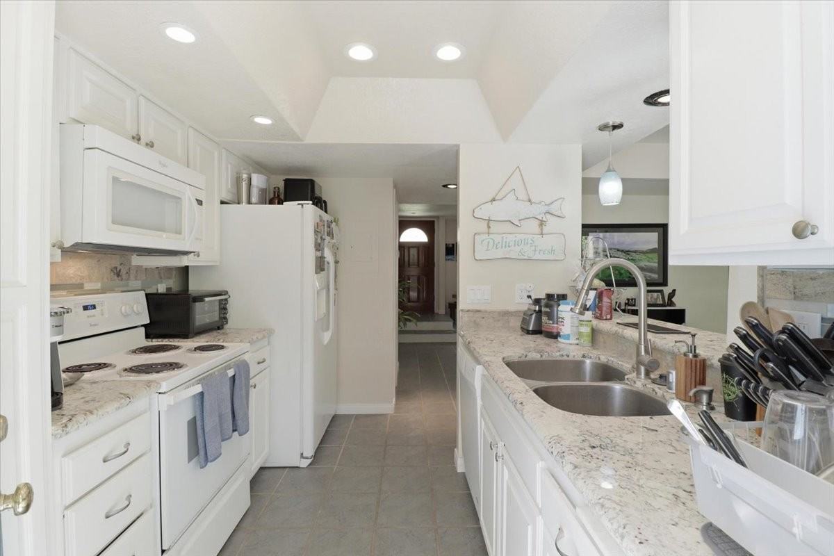 4081 Yankee Dr #1 - Photo 7 of 21