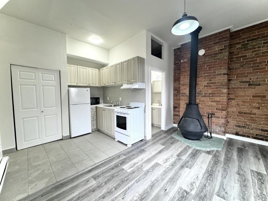 181 Gerrard St E - Photo 2 of 10