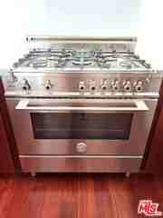 1200 N Sweetzer Ave #8 - Photo 5 of 8