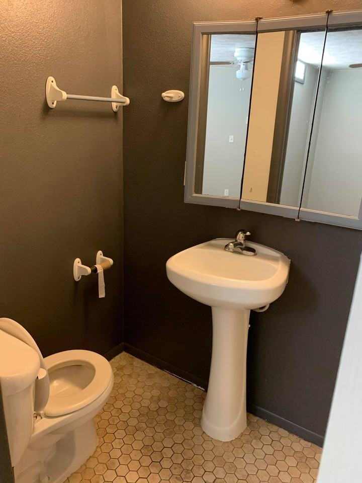 350 Bare St #3 - Photo 4 of 6