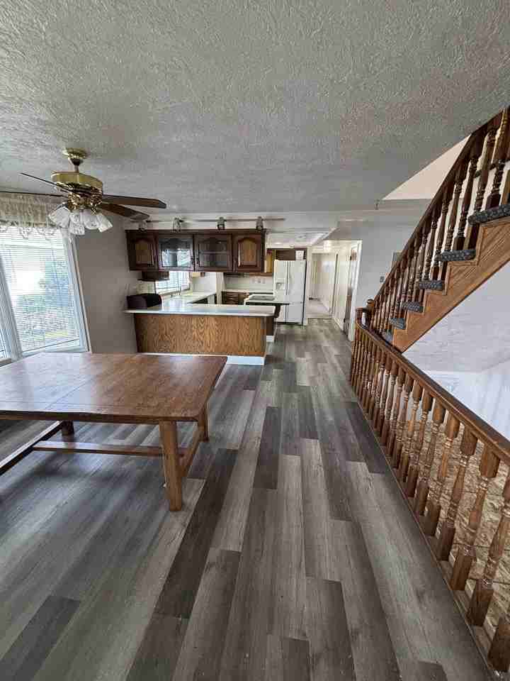 187 5th St #1 - Photo 5 of 19