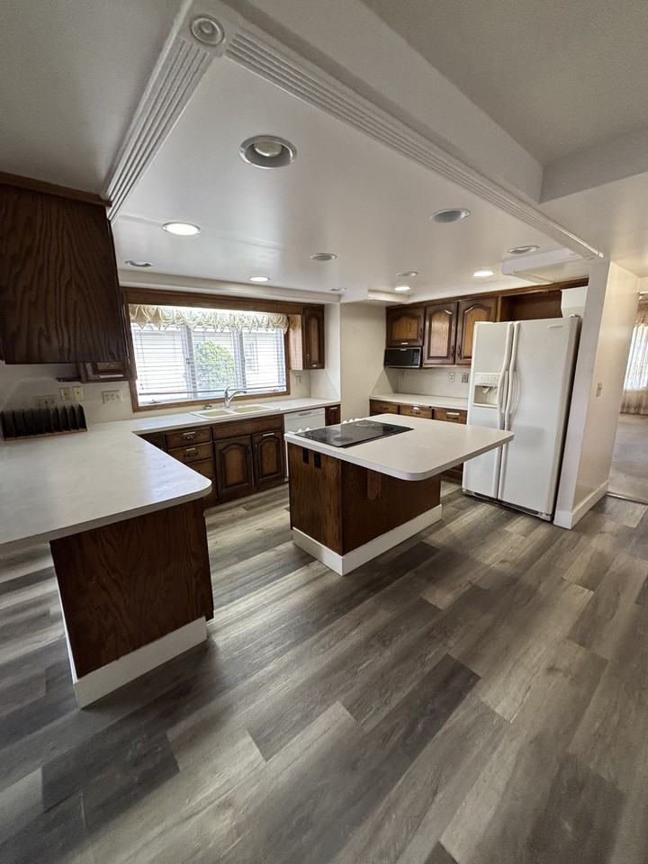 187 5th St #1 - Photo 6 of 19