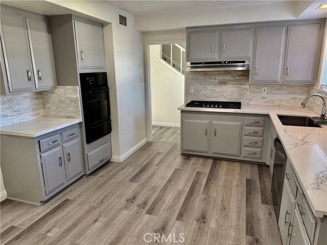 11601 Babbitt Ave - Photo 2 of 8