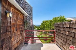 29233 Heathercliff Rd #4 - Photo 3 of 8