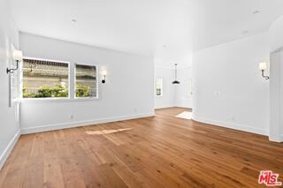 1134 17th St #D - Photo 3 of 8