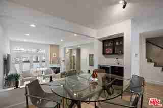 17165 Palisades Cir - Photo 7 of 8