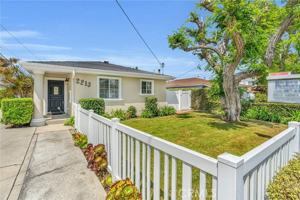 featured image of 2213 Bataan Rd #A