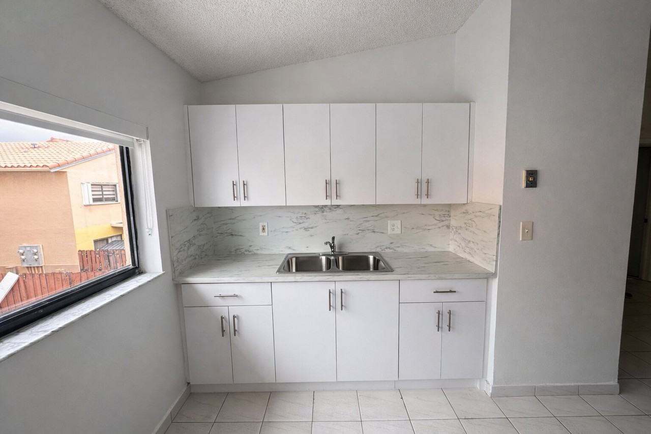 7891 W 29th Way - Photo 7 of 8