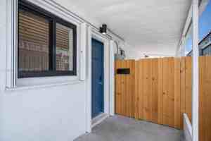 featured image of 180 Sw 63rd Ave