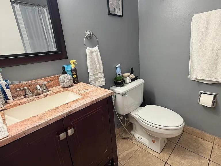 9715 Fontainebleau Blvd - Photo 5 of 6