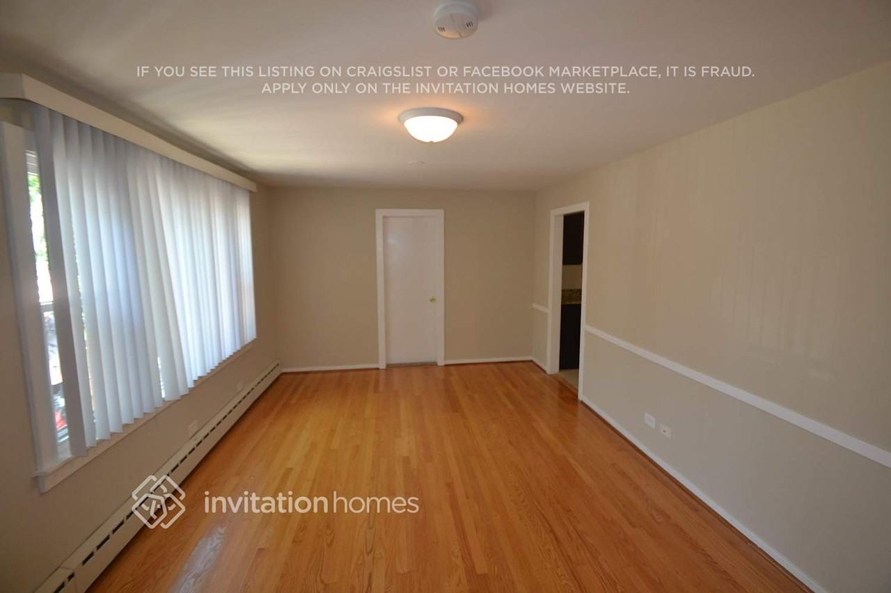 20839 N Cumnor Ave - Photo 2 of 8