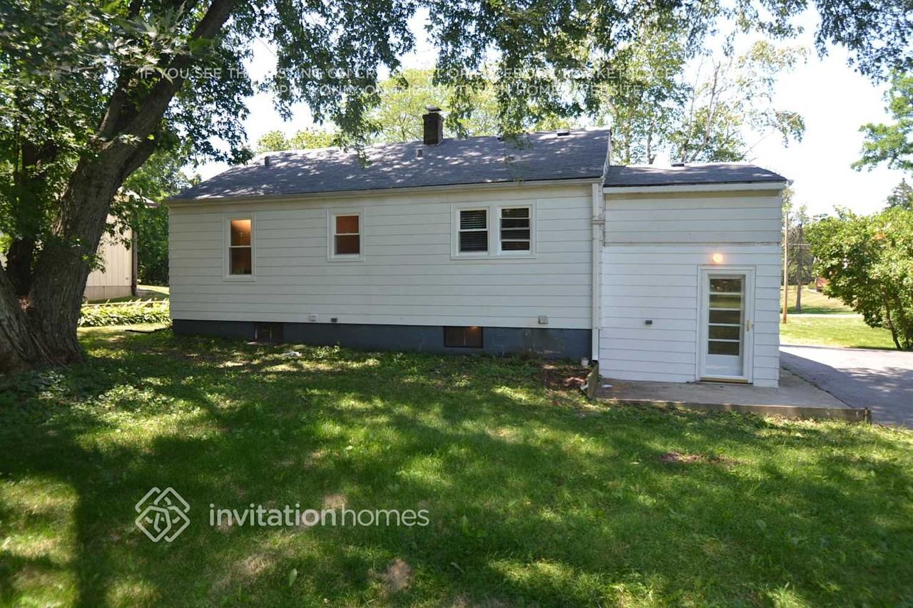 20839 N Cumnor Ave - Photo 7 of 8