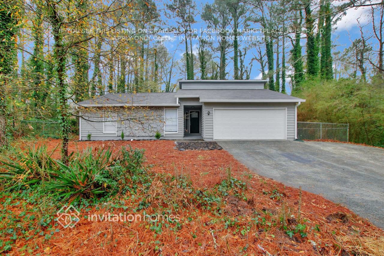 4536 Jamerson Forest Pkwy - Photo 2 of 23