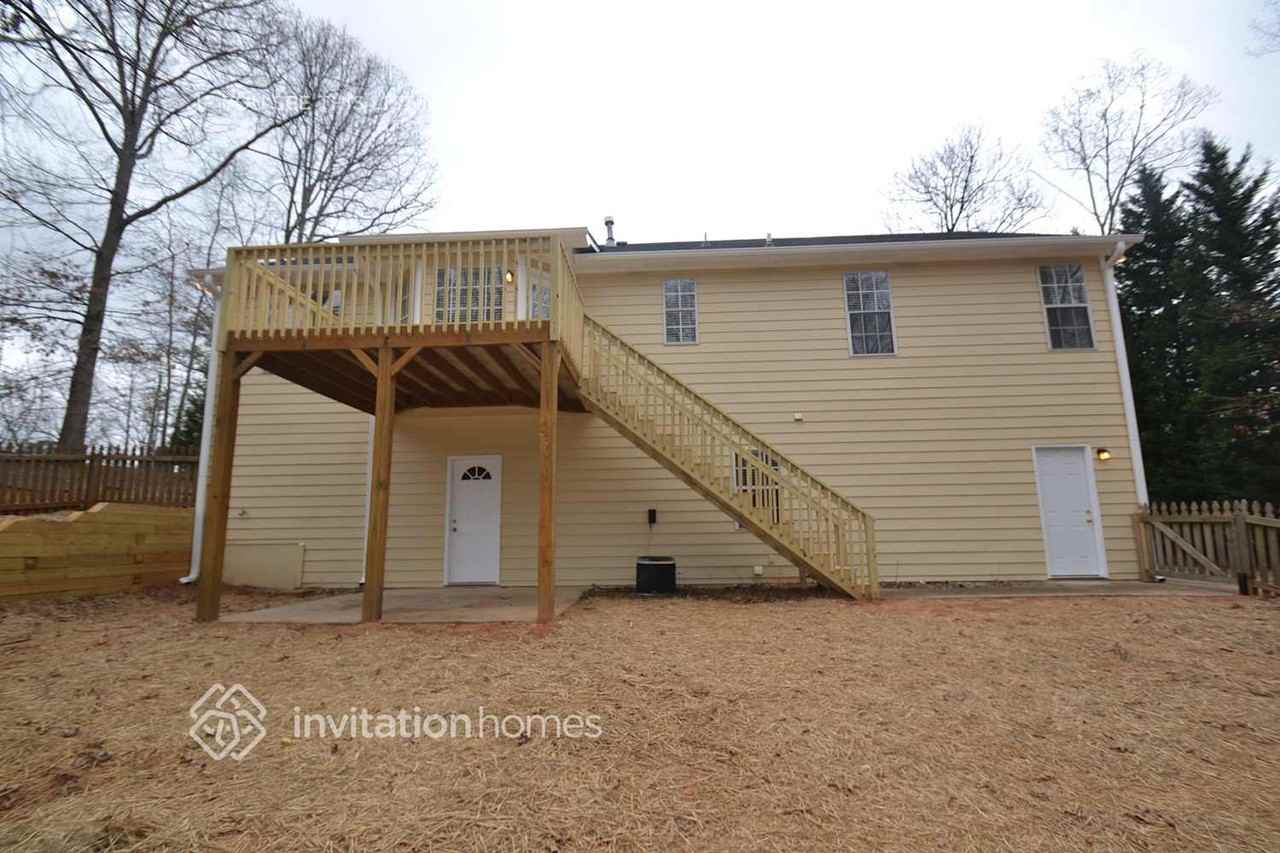 4216 Sturbridge Dr - Photo 7 of 8