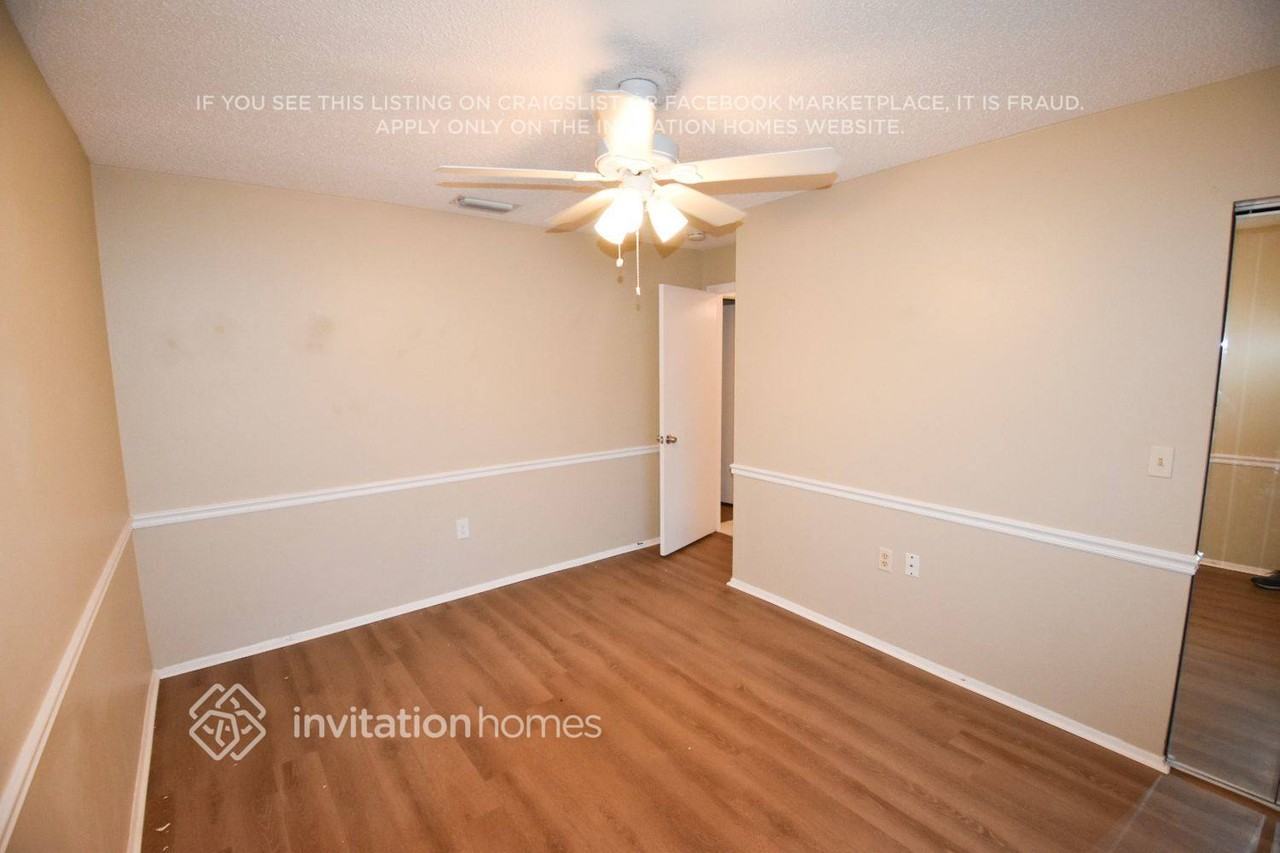 2717 Pursell Cir - Photo 4 of 9