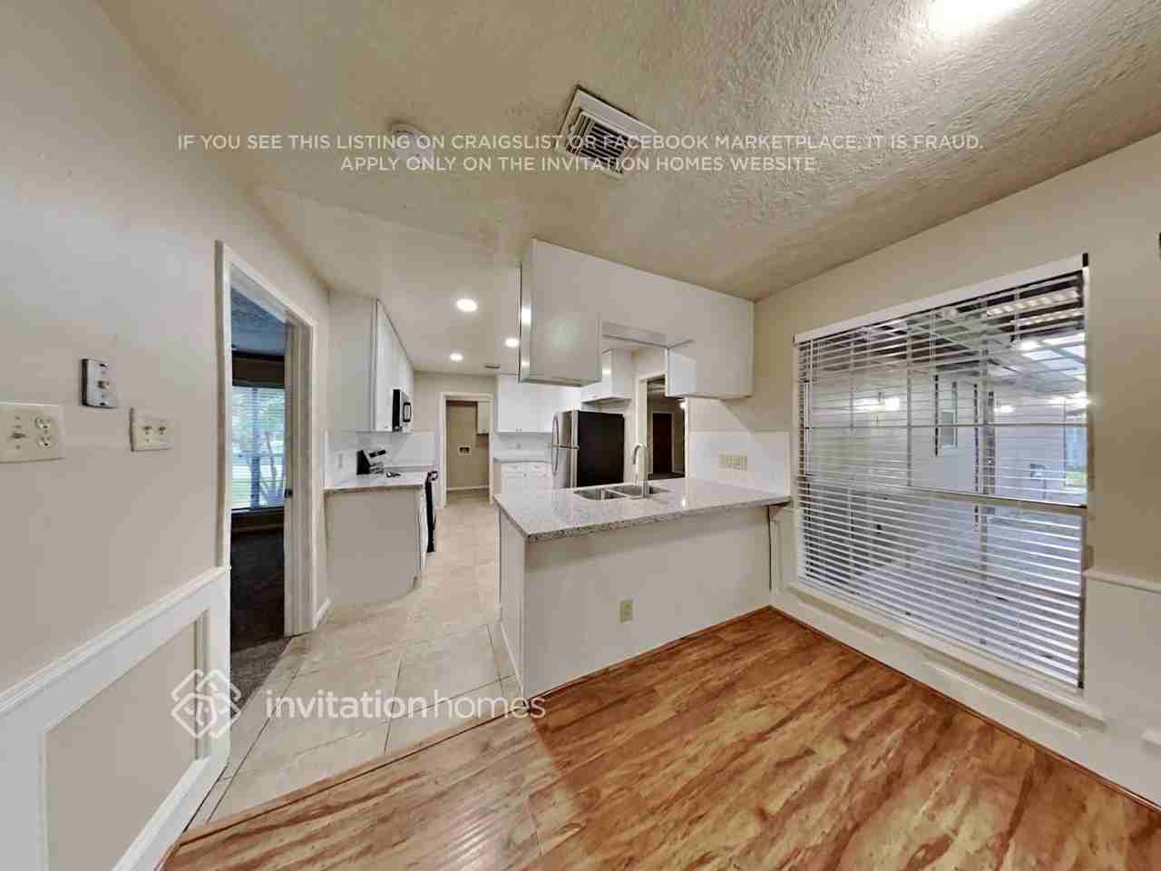 5226 Brownlee Ln - Photo 6 of 22