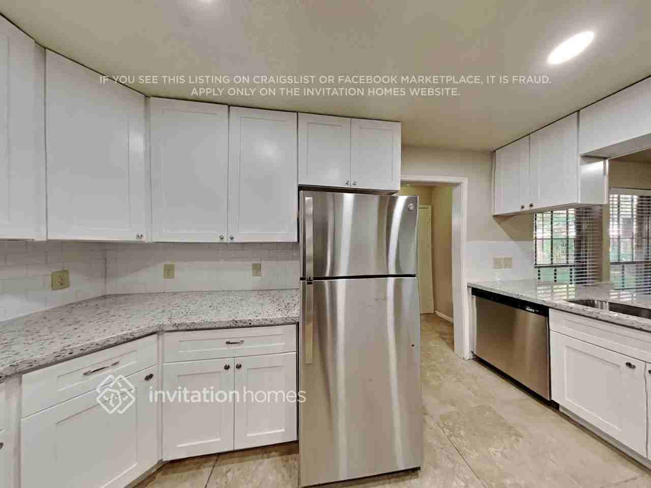 5226 Brownlee Ln - Photo 7 of 22