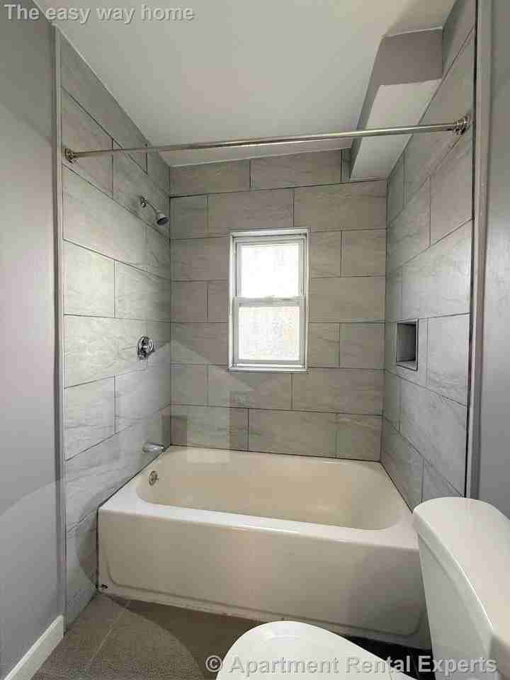 196 Sherman St #2 - Photo 4 of 15