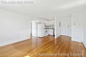 featured image of 134 Summer St #32