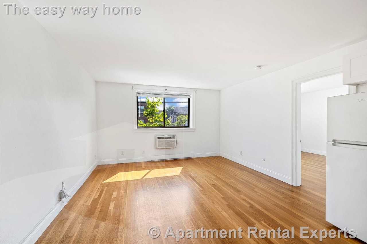 134 Summer St #32 - Photo 3 of 18