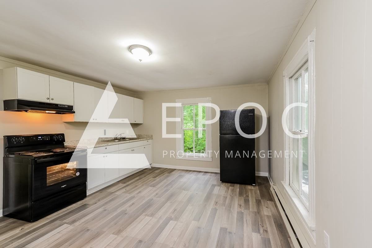 1114 Sharon St - Photo 4 of 15