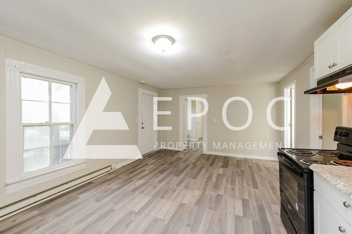 1114 Sharon St - Photo 5 of 15