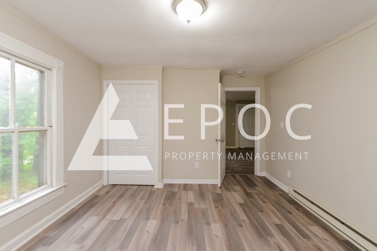 1114 Sharon St - Photo 6 of 15